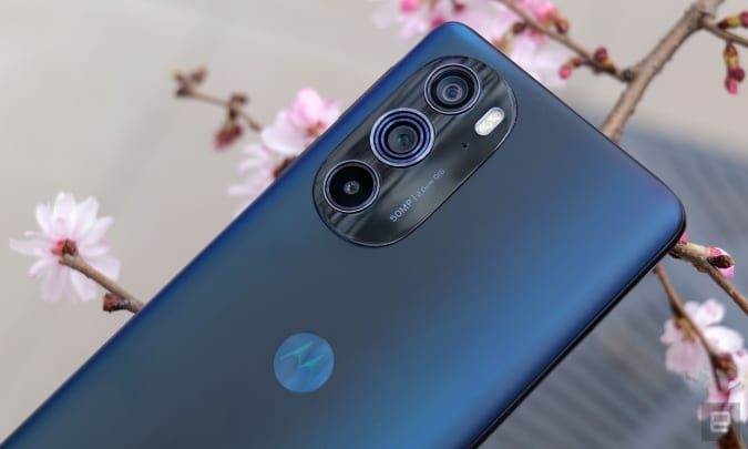 Unfortunately, the Edge+'s cameras don't live up to the phone's price tag.