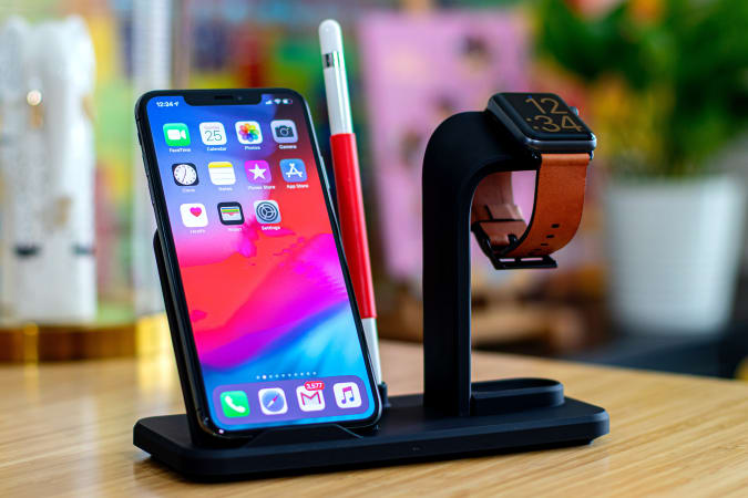 Multi-device wireless charger with iPhone and Apple Watch