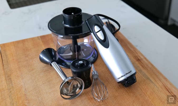 With a price tag of just $35, the Hamilton Beach 2-Speed ​​Hand Blender is simply the best budget immersion blender on the market. 