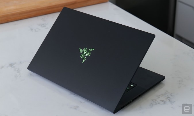 The Razer logo on the Blade 15's lid lights up, but you only have one color choice: neon green. 