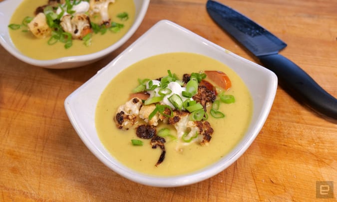 Immersion blenders are extremely useful kitchen gadgets, especially when it comes to making creamy soups like this roasted cauliflower chowder. 