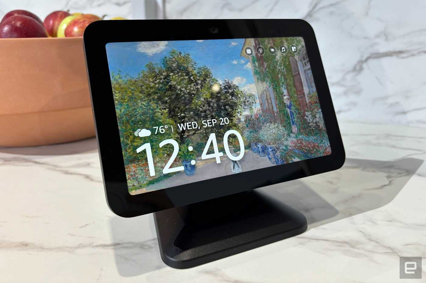 Amazon's 2023 Echo Show 8 is back to $90, plus the rest of this week's best tech deals