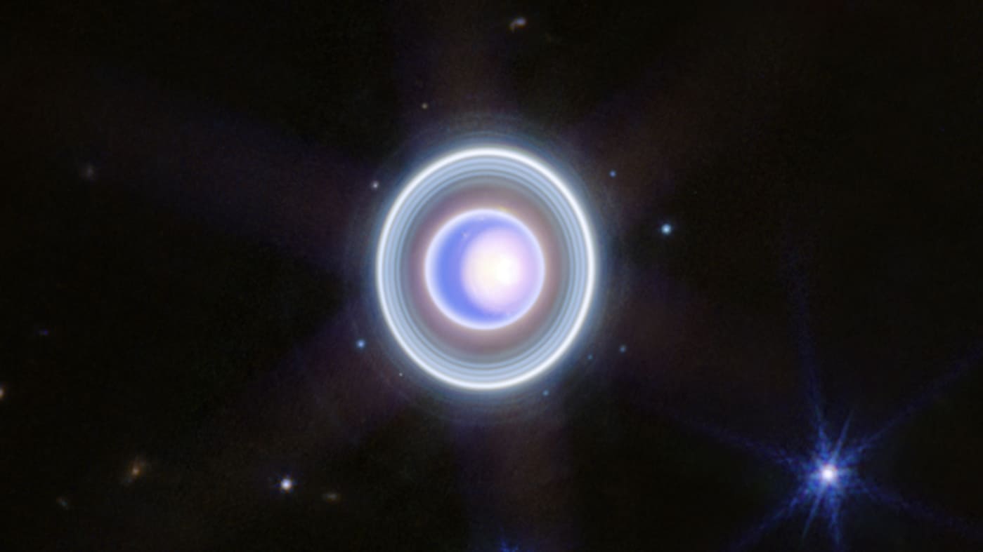 Webb telescope's new Uranus image looks like a portal to another dimension