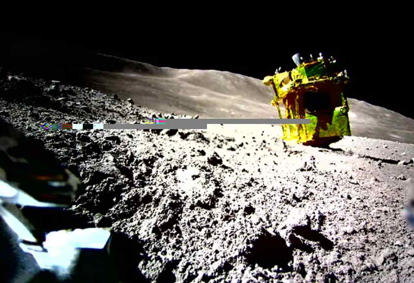 Japan's SLIM lunar probe returns to life more than a week after landing upside down