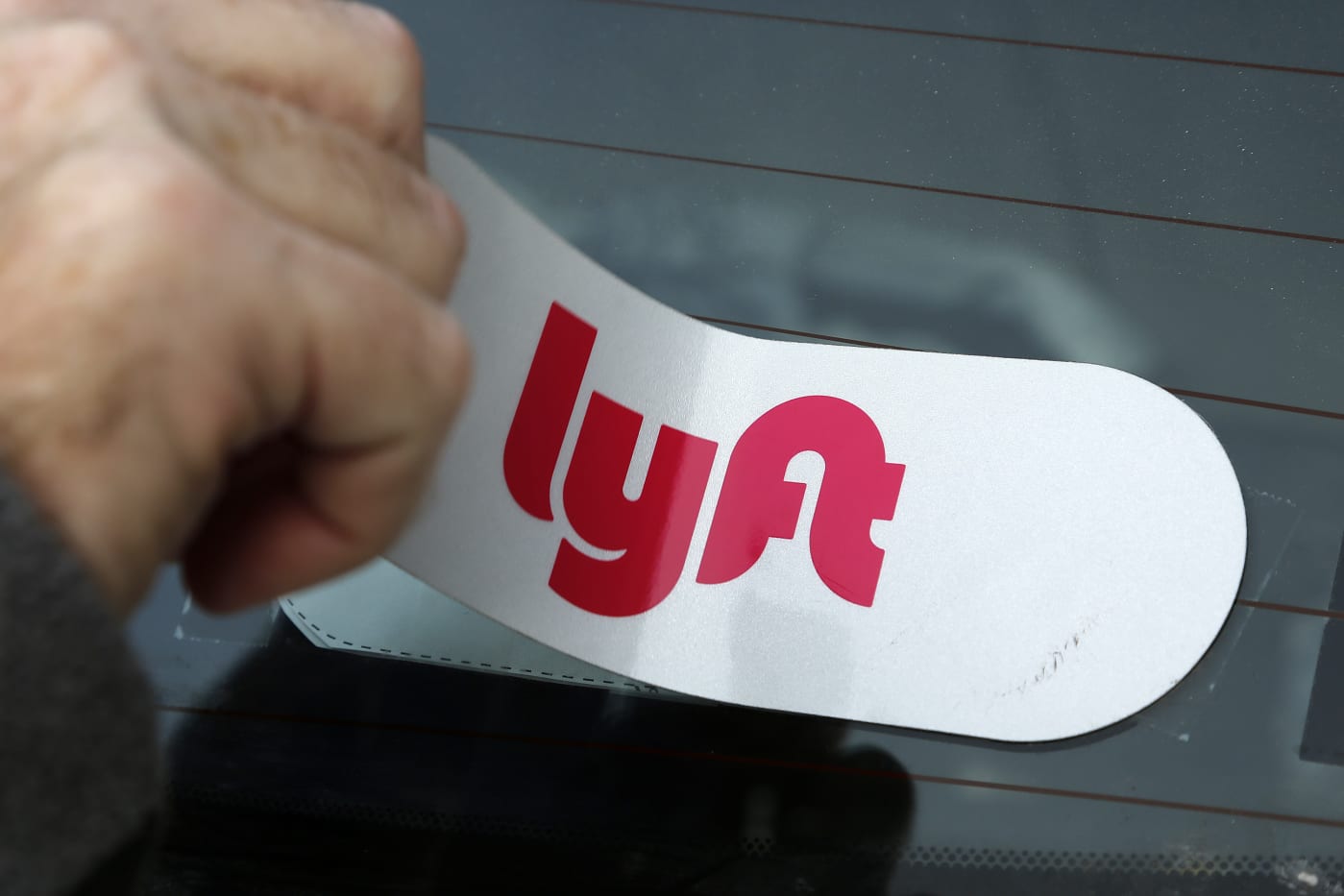 An earnings typo sent Lyft's stock price into the stratosphere