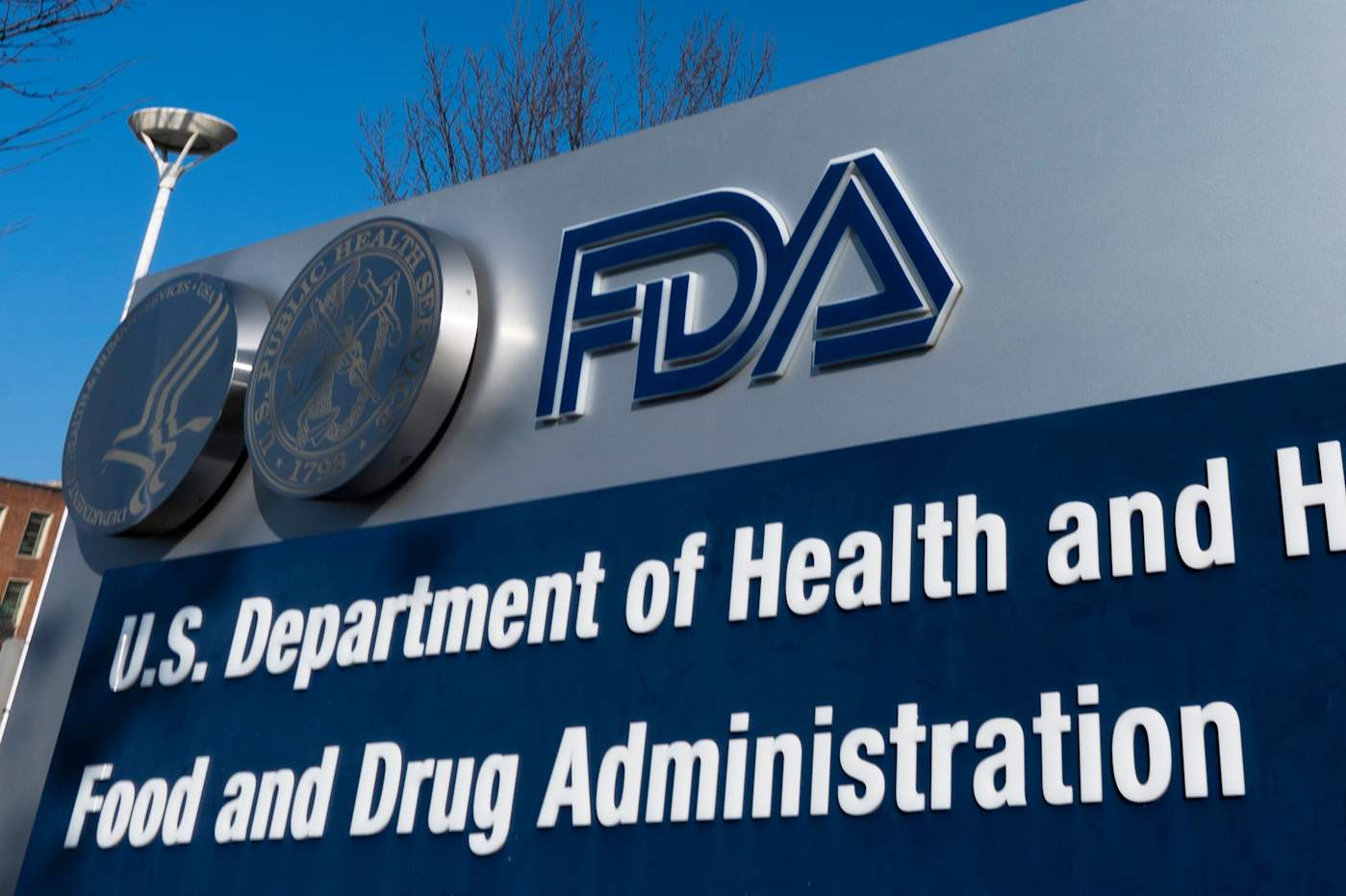 Don't use smartwatches and rings that claim to measure blood sugar without needles, the FDA warns