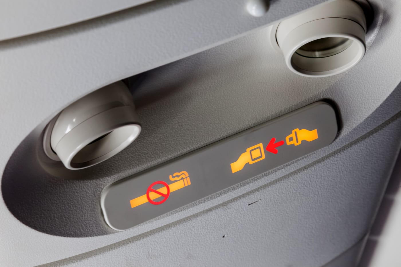 United Airlines grounds Airbus A321neo fleet over antiquated no smoking sign law