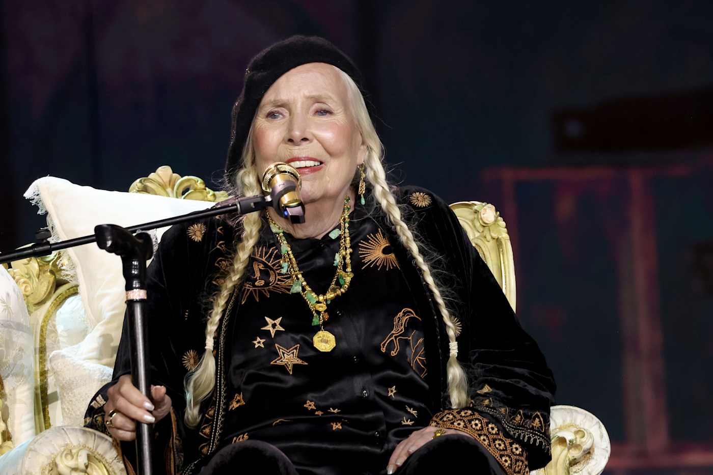 Joni Mitchell joins Neil Young and returns to Spotify