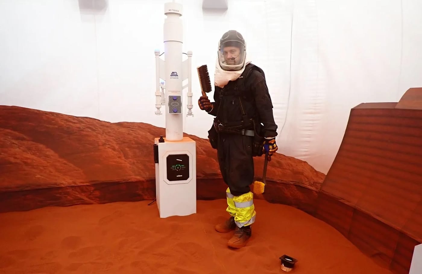 The Morning After: Want to live in NASA's Mars simulation for a year?