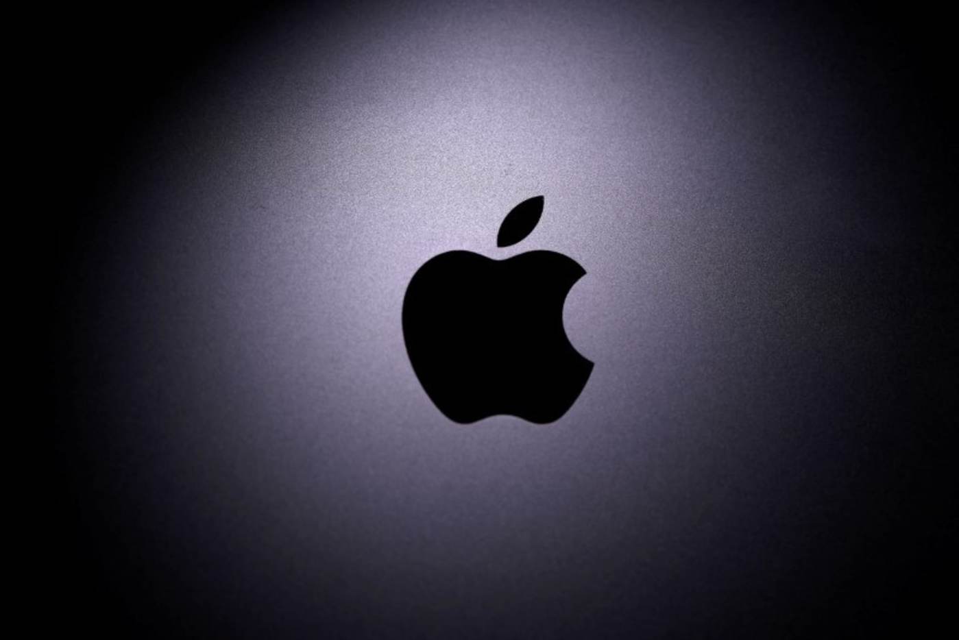 Some Apple users say they've been mysteriously locked out of their accounts