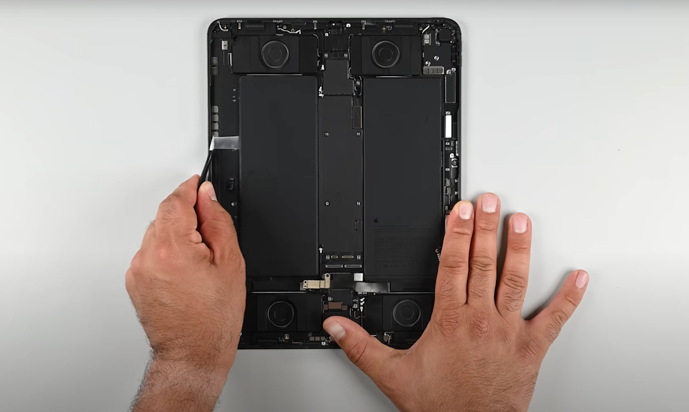 iFixit's teardown of the new M4 iPad Pro reveals an easier-to-replace battery