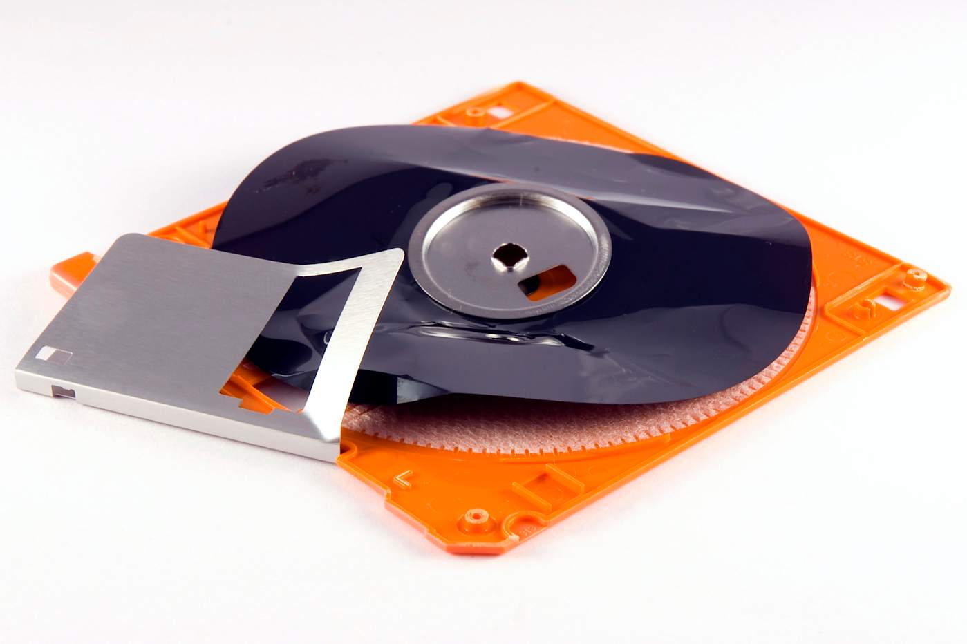 Japan's government says goodbye to floppy disks