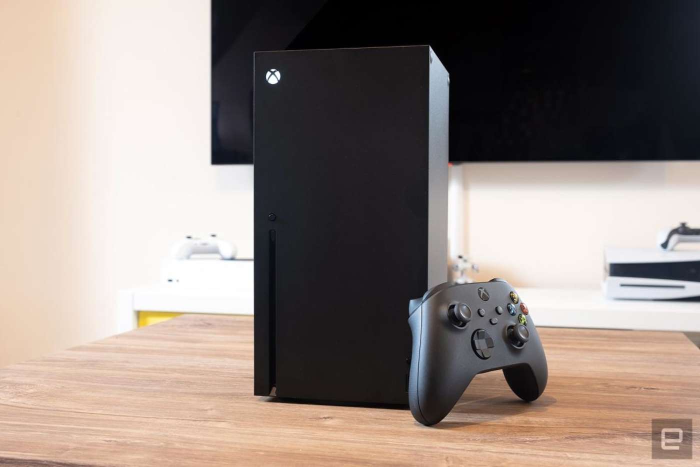 iFixit now carries official Xbox replacement parts