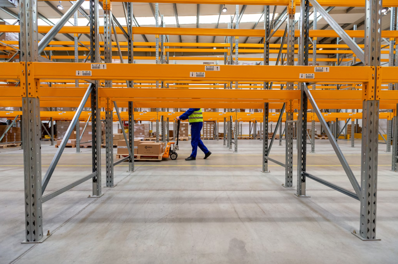 Amazon to close Quebec facilities, but says it's not because of that new union