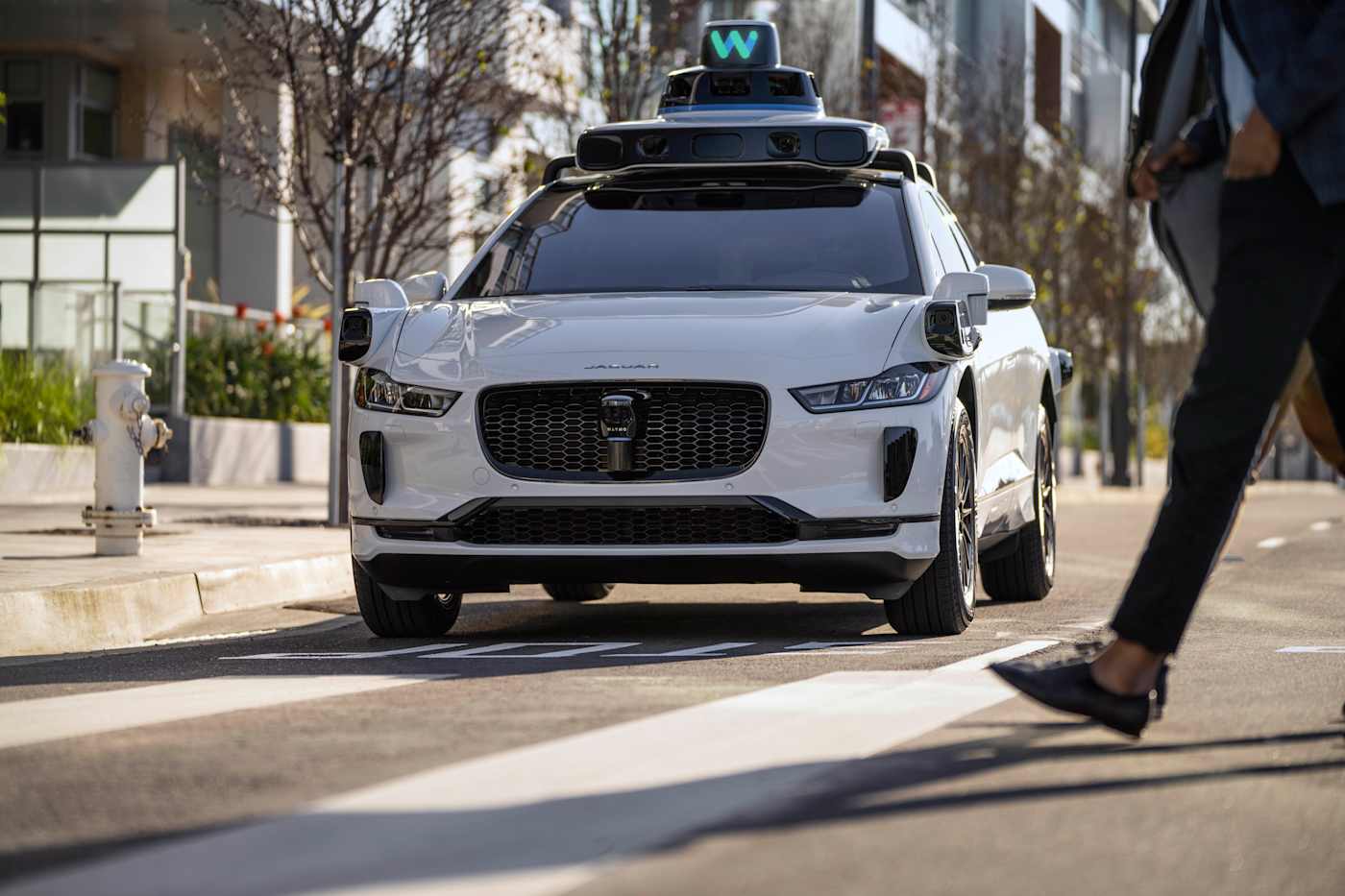 Waymo's autonomous robotaxis are starting to merge onto LA freeways