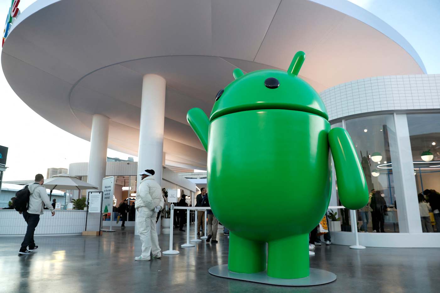 Google exec says the company will unify Android and ChromeOS