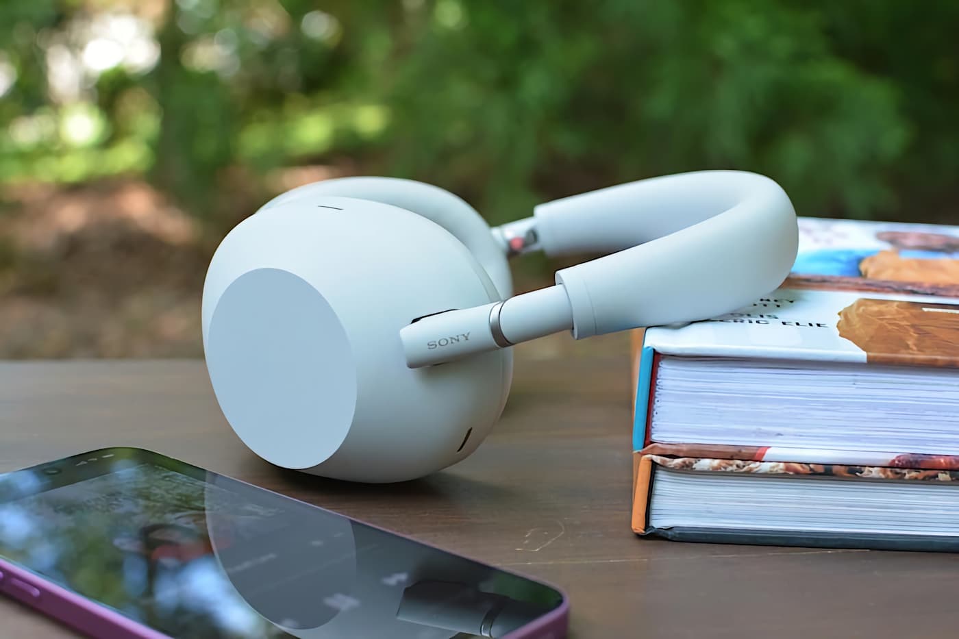 Get a free $30 Amazon gift card when you buy the Sony WH-1000XM6 headphones