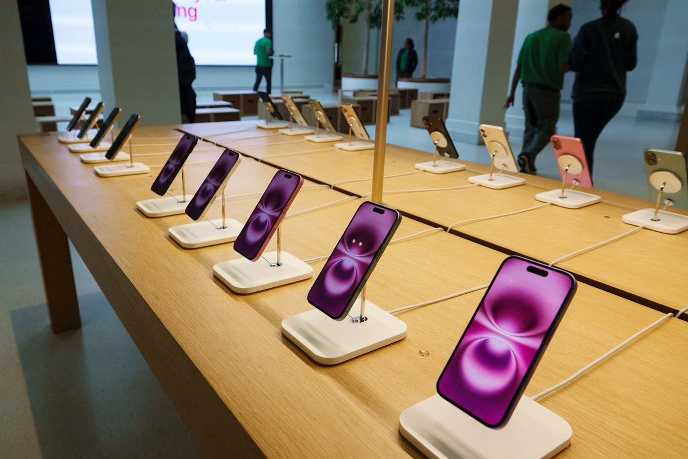 Apple is reportedly considering the acquisition of Perplexity AI