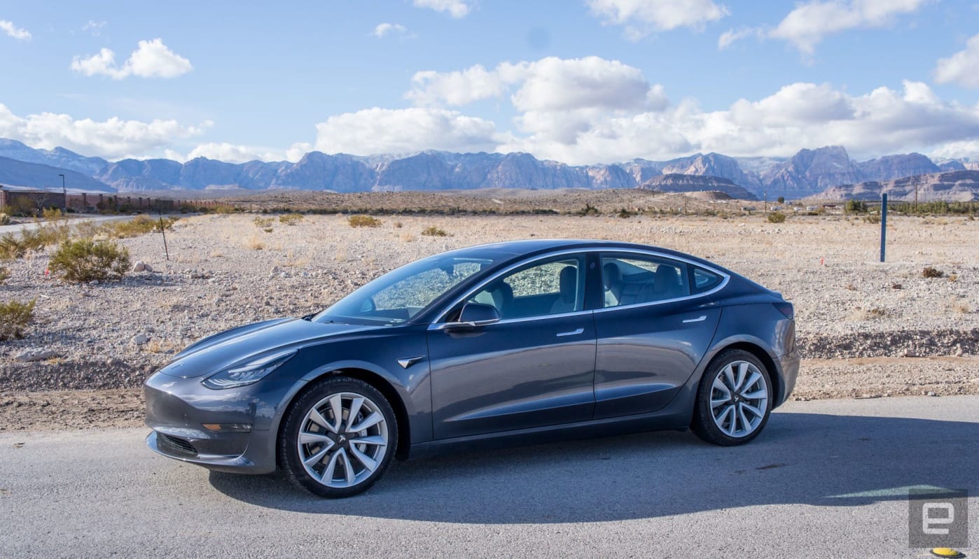 Tesla halbiert den Preis für sein Full Self Driving (Supervised)-Abonnement auf 99 US-Dollar pro Monat