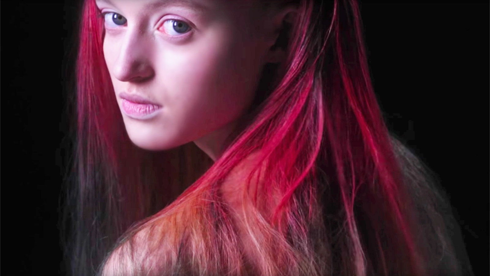 Color Changing Hair Dye Responds To Your Environment