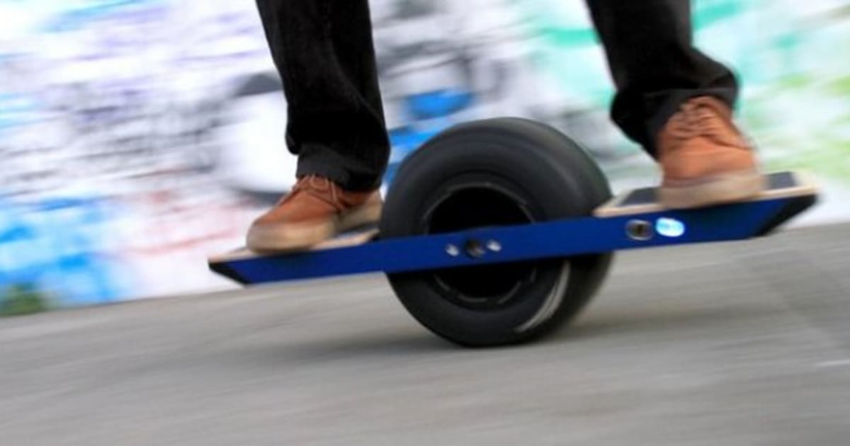 Onewheel Electric Skateboard Is A Flawed Take On The Future Hands On Huffpost Uk