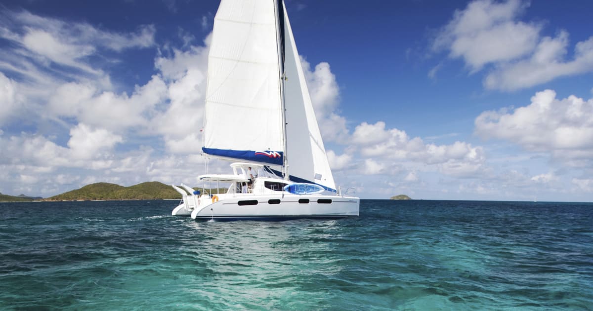yachting holiday meaning