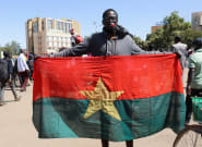 Confusion au Burkina Faso, des militaires putschistes annoncent la fermeture des