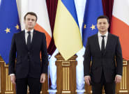 Guerre en Ukraine: Macron rassure Zelensky sur les livraisons