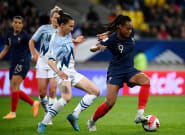 L'Euro féminin de foot commence sans l'ombre de la Coupe du