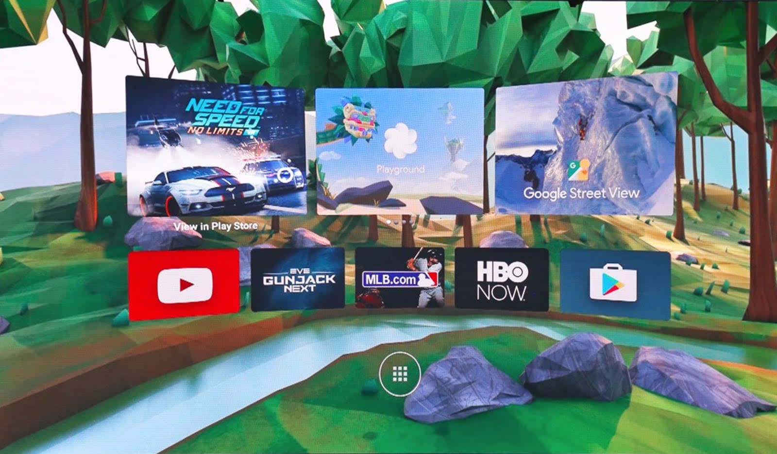 Google opens Daydream VR platform to developers