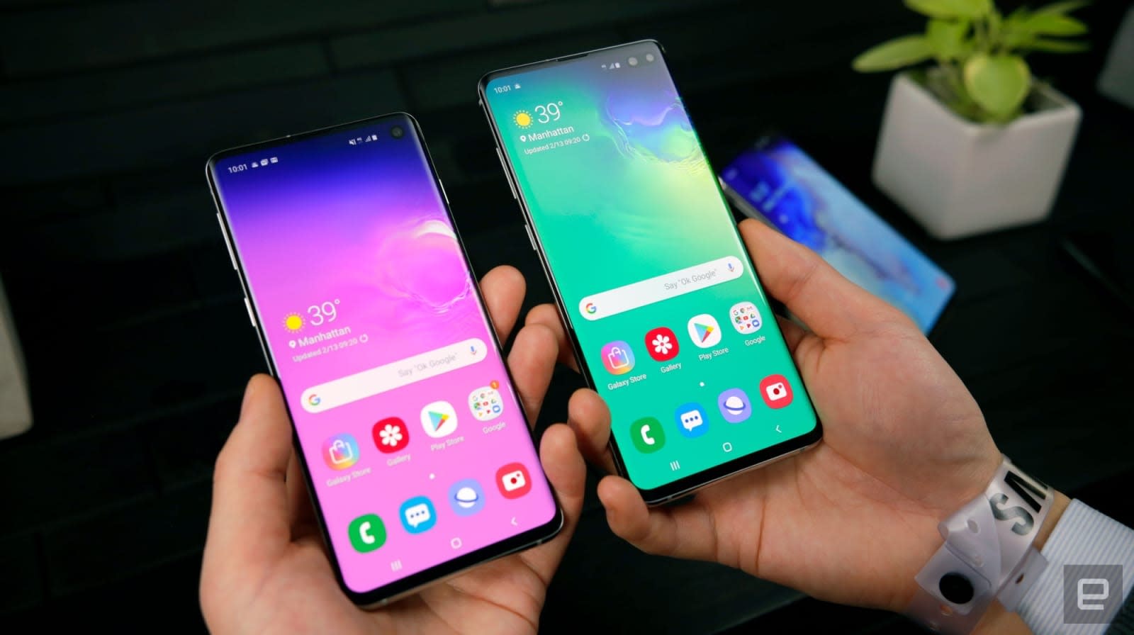 Samsung is giving away a screen protector with the Galaxy S10 - Engadget