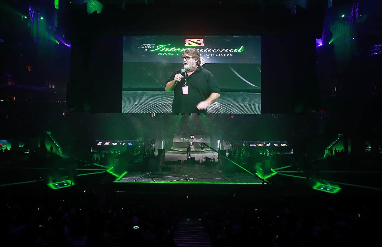 The Newest Dota 2 Shoutcaster Is Valve Boss Gabe Newell