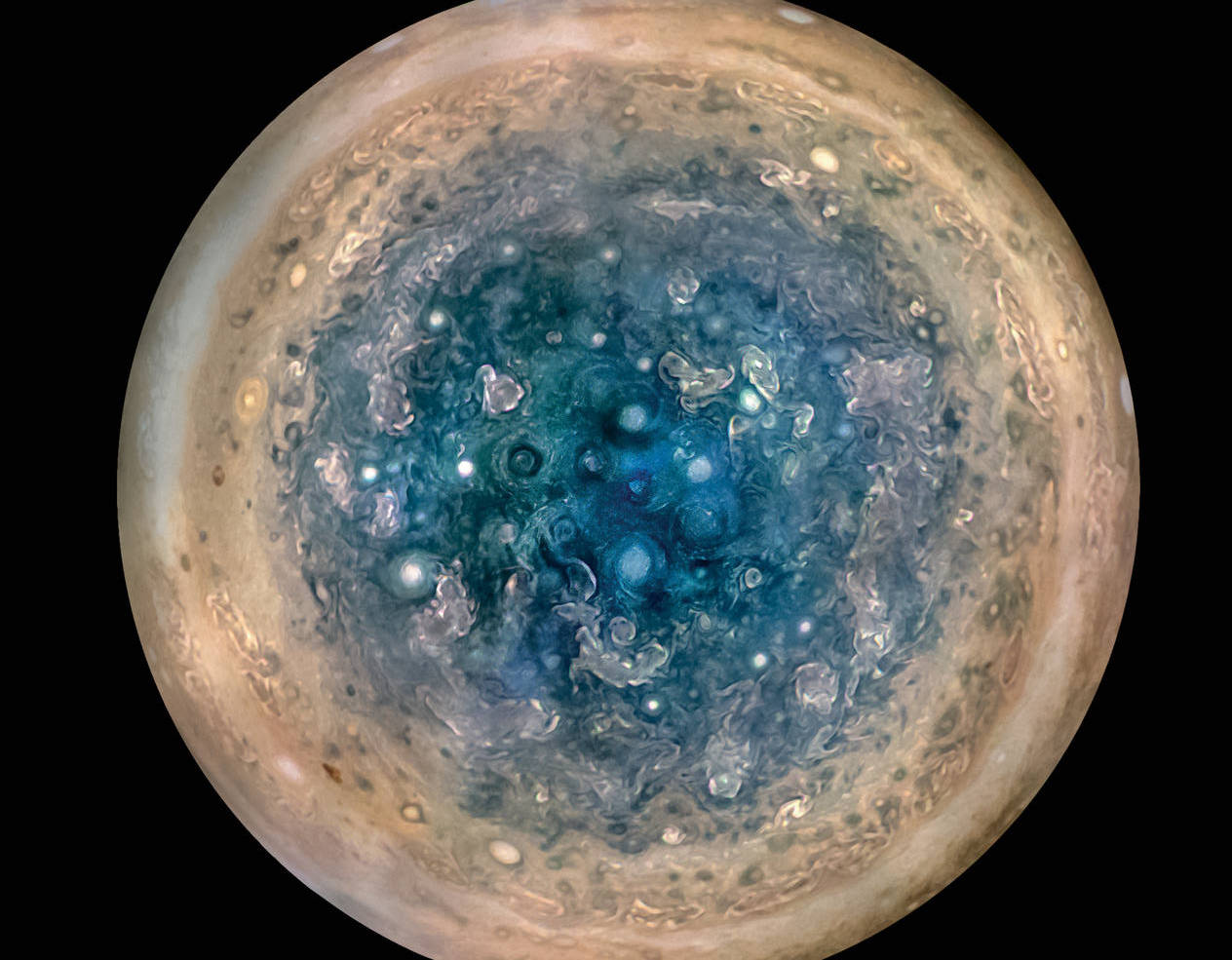 Nasa S Juno Mission Discovers Jupiter Is Really Weird Engadget