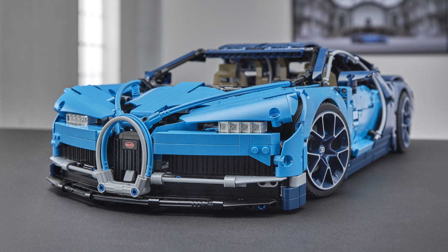 2018 Bugatti Chiron Lego Technic Kit Is Amazingly Detailed
