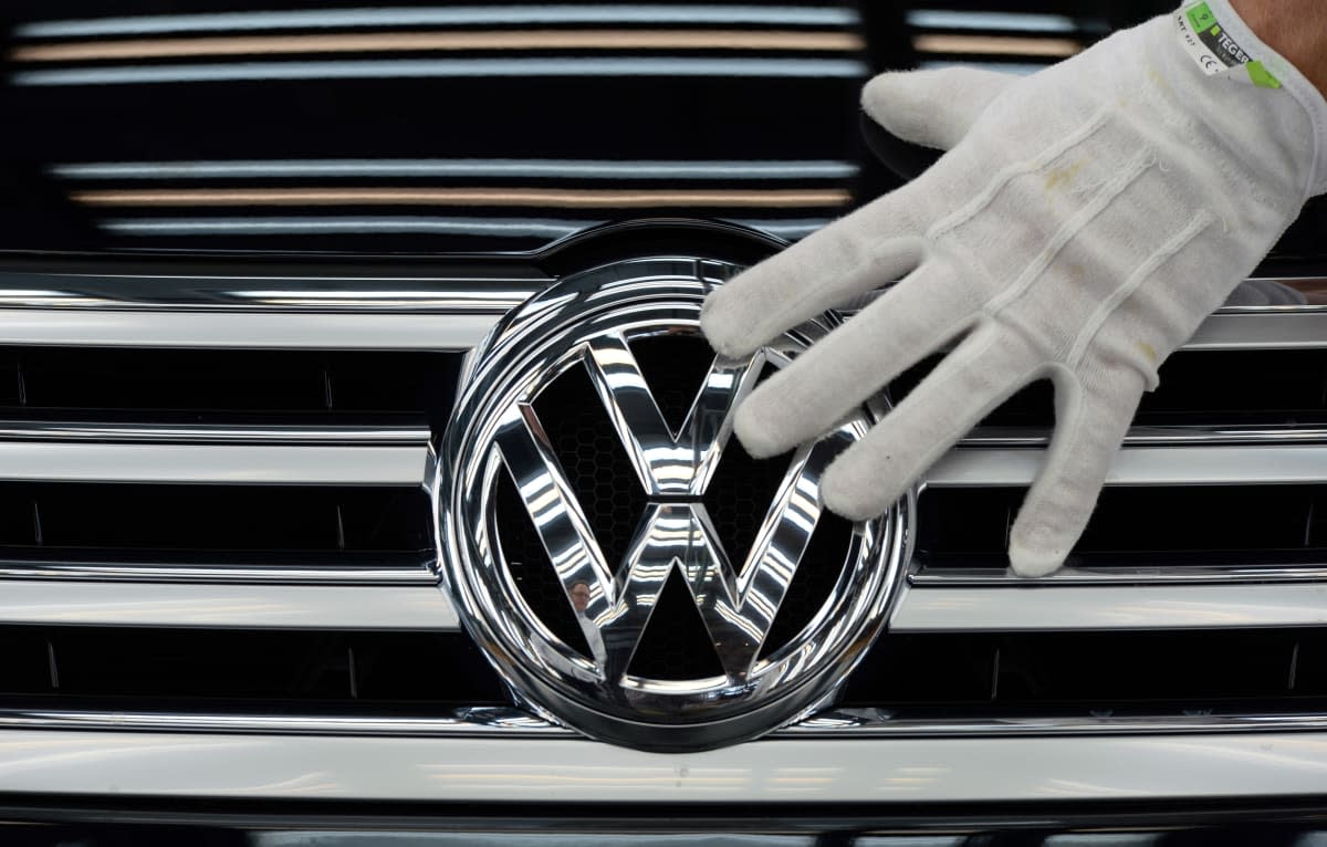 Vw Will Reportedly Offer Cash To Cheated Diesel Car Drivers Engadget - valve cars roblox