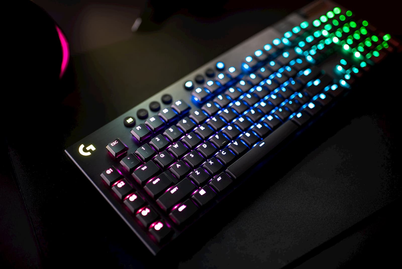 Logitech's new mechanical keyboards are 'more comfortable' to type ...