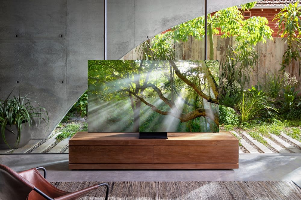 Samsung's zero-bezel 8K TV is real | Engadget