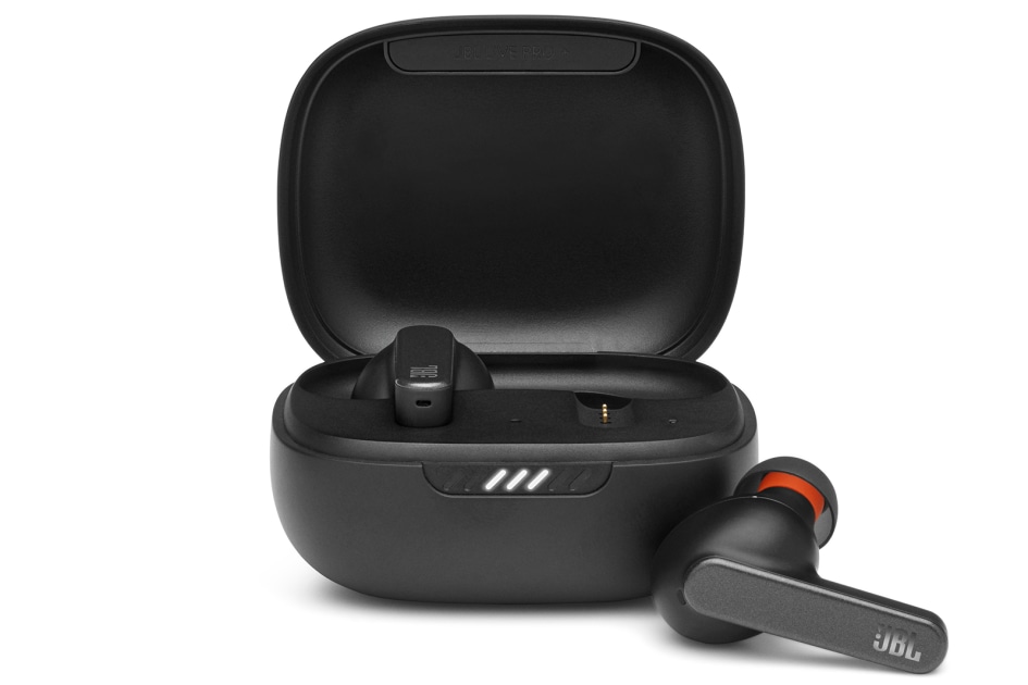 JBL's latest earbuds and headphones pack 'smart' noise cancelling - Engadget