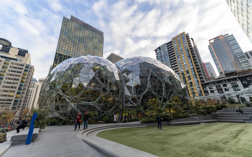 Amazon pledges $ 2 billion for affordable housing in three central cities