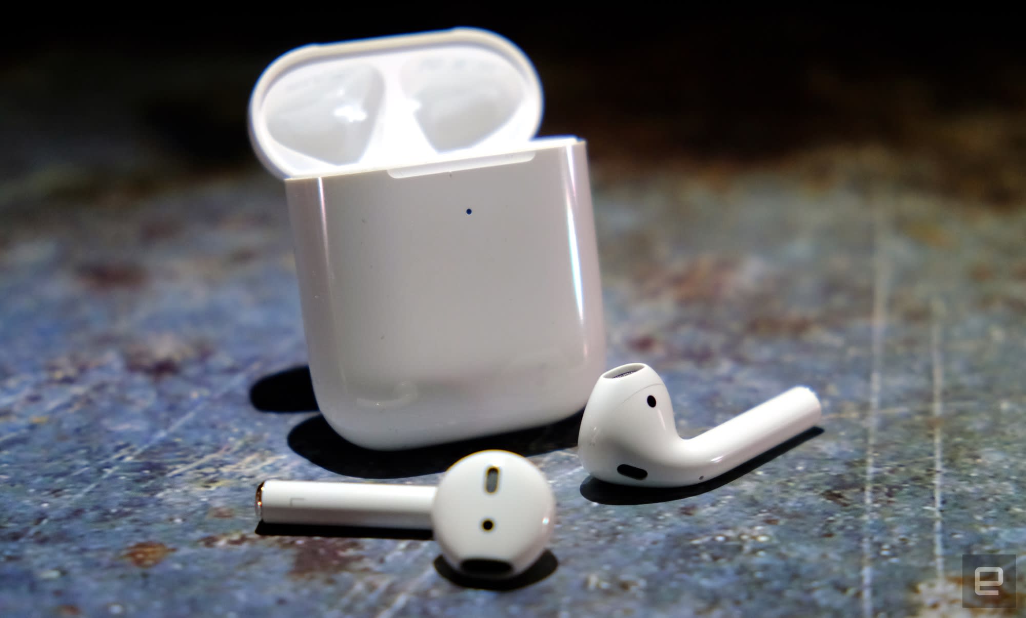 pelleten abstraktion midlertidig Apple AirPods review (2019): More of the same, but that's OK | Engadget