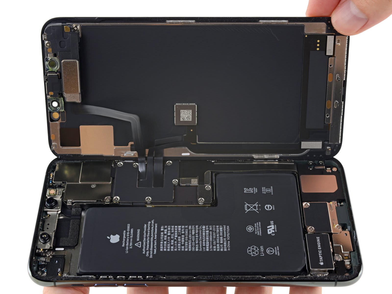 iPhone 11 Pro Max分解レポ、早速公開。やはり搭載RAMは4GB - Engadget 日本版