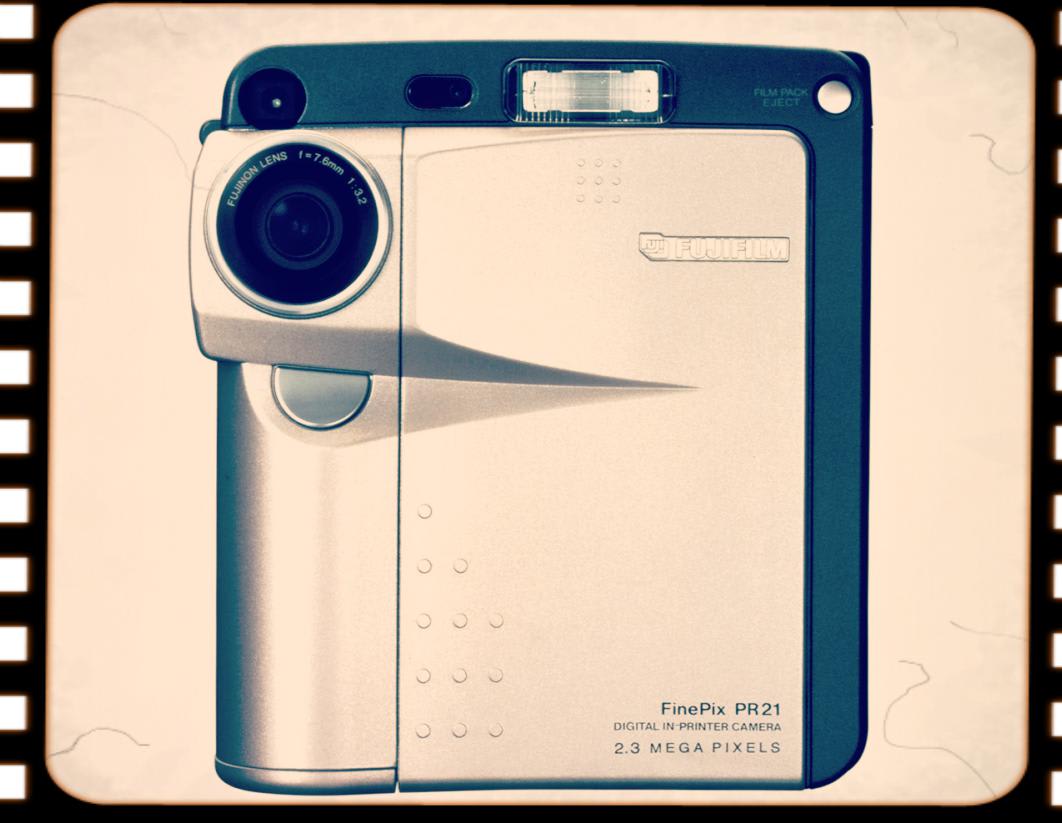 1999年11月20日、プリンター搭載デジタルカメラ「FinePix PR21」“プリンカム”が発売されました：今日は何の日
