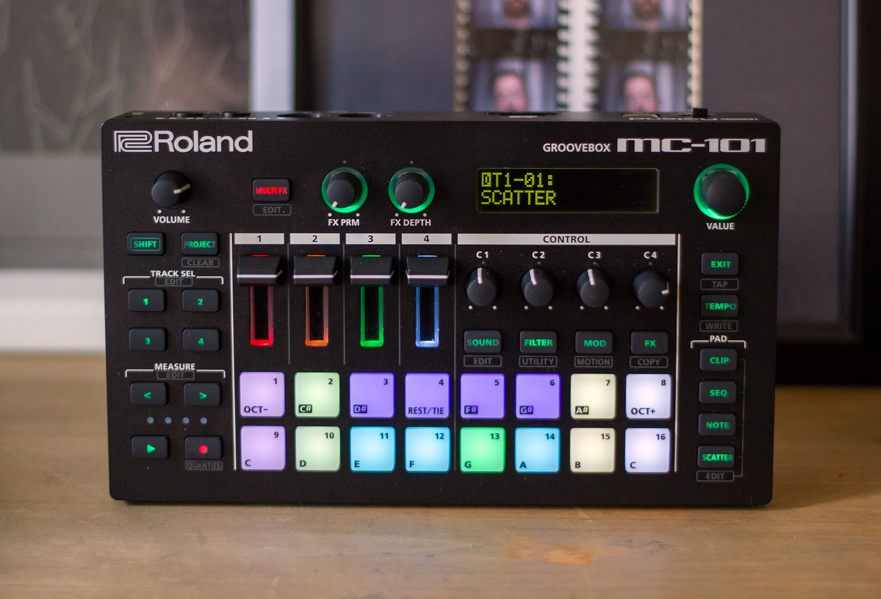 Roland MC-101 review: Beats, bass and batteries