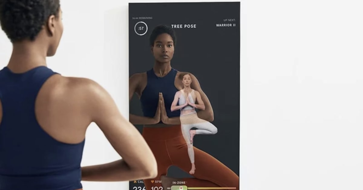 The $1,500 smart fitness mirror now offers personal training sessions 1