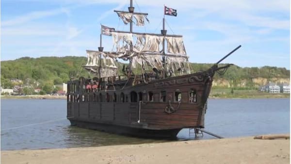 Pirate Ship Available on Craigslist | 0