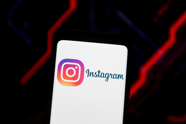 POLAND - 2020/06/15: In this photo illustration an Instagram logo seen displayed on a smartphone. (Photo Illustration by Mateusz Slodkowski/SOPA Images/LightRocket via Getty Images)
