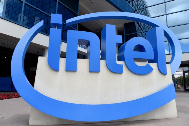 The logo of chip manufacturer Intel in front of the Intel headquarters in Santa Clara, US, 21 May 2016. PHOTO: ANDREJ SOKOLOW/dpa | usage worldwide (Photo by Andrej Sokolow/picture alliance via Getty Images)
