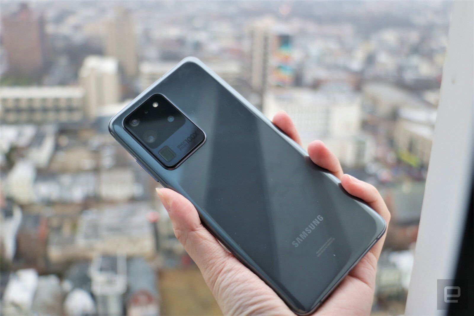 Galaxy S Ultraのカメラに修正アプデ Af改善の報告あり Engadget 日本版