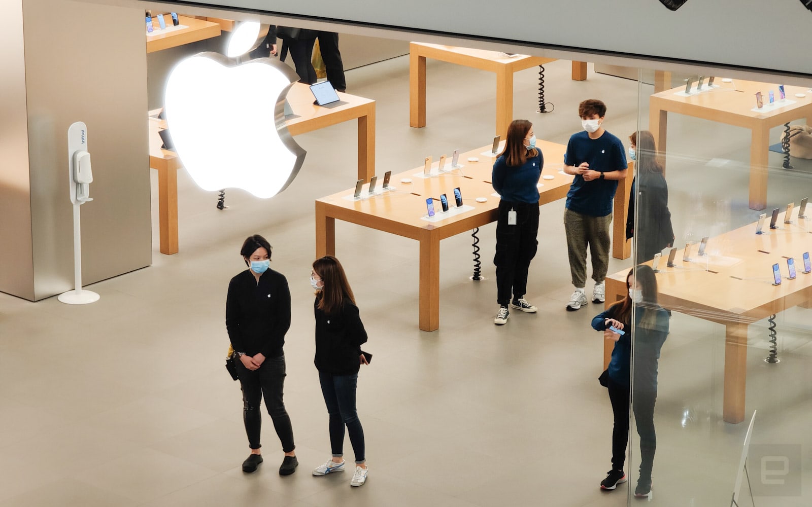 大中华区以外的 Apple Store 改为无限期停业了