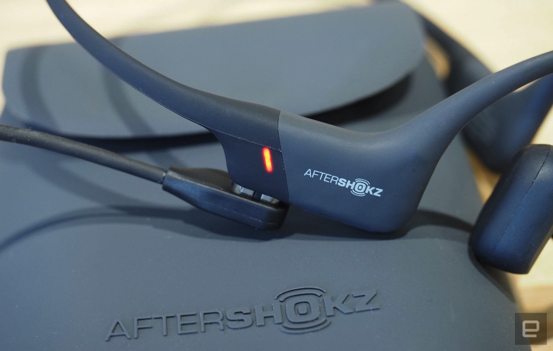 Aftershokz Aeropex Open Ear Headphones Prove Less Can Be More Engadget